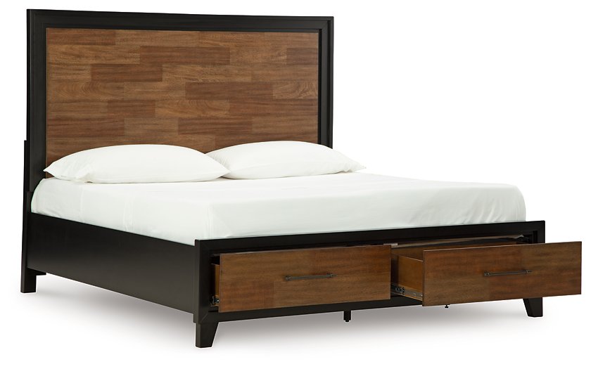 Kraeburn Panel Storage Bed